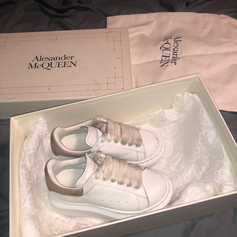 Alexander McQueen 9c